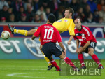 Fussball 1. Bundesliga: Leverkusen - Rostock, Zweikampf