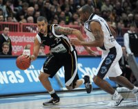 Basketball  1. Bundesliga  10/11   Walter Tigers Tuebingen - New Yorker Phantoms Braunschweig