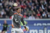 Fussball 1. Bundesliga  Saison 2010/2011:  Torwart Ron - Robert Zieler (Hannover 96)