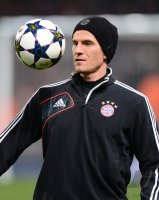 FUSSBALL INTERNATIONAL CHL ACHTELFINALE 12/13:  FC Arsenal London - FC Bayern Muenchen