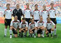 FUSSBALL  Olympia 2008   Vorrunde  Frauen   Deutschland - Brasilien