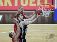 Basketball  1. Bundesliga  11/12  Walter Tigers Tuebingen -s.Oliver Baskets Wuerzburg