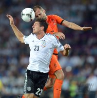 Fussball International Europameisterschaft 2012: Niederlande - Deutschland