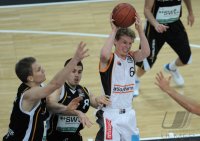 Basketball  1. Bundesliga  10/11:   Walter Tigers Tuebingen  - ratiopharm Ulm