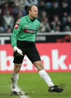 Fussball 1. Bundesliga: Mnchengladbach - Eintracht Frankfurt Einzelaktion am Ball