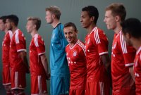 Fussball 1. Bundesliga 2013/2014:  Fototermin beim  FC Bayern Muenchen