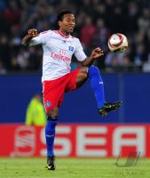 FUSSBALL, EUROPA LEAGUE: Hamburger SV, ZE ROBERTO Einzelaktion