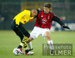 Fussball UCL: Dortmund - Mailand, Zweikampf