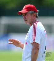 Fussball 1. Bundesliga Saison   2011/2012 :  Trainer Jupp Heynckes  (FC Bayern Muenchen)
