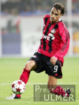Fussball UCL: Leverkusen, BERBATOV Einzelaktion