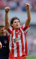 Fussball 1. Bundesliga : JUBEL  GOMEZ   (FC Bayern Muenchen)