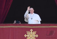 Rom; Papst Franziskus I. spricht den Urbi Et Orbi Segen