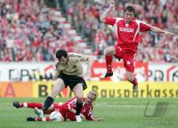 Fussball 1. Bundesliga: FSV Mainz 05 - Bayern Muenchen, Zweikampf