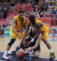 Basketball 1. Bundesliga 14/15 Hauptrunde:  Walter Tigers Tuebingen - Telekom Baskets Bonn