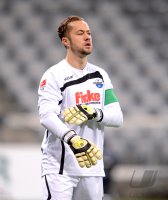 Fussball 2. Bundesliga:  Torwart Lukas Kruse (SC Paderborn 07)