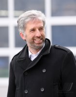 Oberbuergermeister Palmer hat die groesste Photovoltaikanlage Tuebingens offiziell in Betrieb genommen