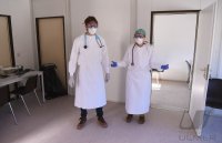 Corona: Container Ambulanz Tuebingen, Covid 19 Versorgung auf dem Tuebinger Festplatz