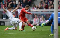 Fussball  1. Bundesliga  13/14: JUBEL Xherdan Shaqiri (FC Bayern Muenchen)