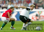 Fussball: Deutschland - Ungarn, Zweikampf