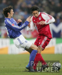 Fussball 1. Bundesliga: Schalke - Bayern, Zweikampf