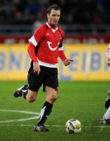 FUSSBALL, 1. BUNDESLIGA, 15. Spieltag: Hannover, BRUGGINK Einzelaktion