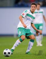 FUSSBALL BUNDESLIGA: Werder Bremen, OEZIL Einzelaktion