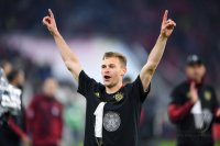 Fussball 1. Bundesliga Saison 21/22: JUBEL FC Bayern Muenchen feiert die 32. Meisterschaft