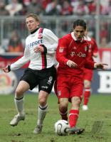 Fussball 1. Bundesliga: Bayern Muenchen - Eintracht Frankfurt, Zweikampf