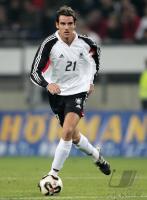 Fussball Deutschland, METZELDER Einzelaktion am Ball