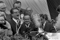 Fussball DFB Pokalfinale Saison 1968/1969: Vogel
