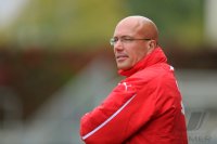 Fussball 3. Bundesliga:  Trainer Juergen Seeberger (Stuttgart II)
