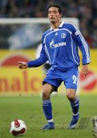 Fussball 1. Bundesliga: S04, KURANYI Einzelaktion