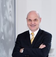 Prof. Dr. Peter Kremsner (Direktor Institut fuer Tropenmedizin UKT Tuebingen)