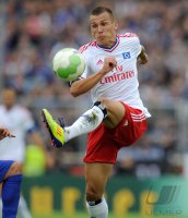 FUSSBALL, DFB Pokal 1. Hauptrunde: Hamburger SV, TESCHE am Ball