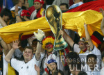 FUSSBALL Weltmeisterschaft JUBEL; Deutsche Fans feiern den Sieg
