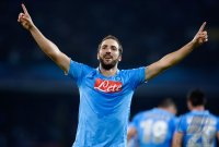 FUSSBALL  CHL  Saison 2013/2014: JUBEL Gonzalo Higuain (SSC Neapel)