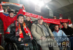 FUSSBALL 1. Bundesliga   VfB Fans im Rollsuhl