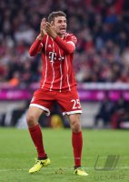 Fussball 1. Bundesliga Saison 17/18: FC Bayern Muenchen - VfL Wolfsburg