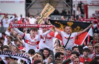 Fussball DFB Pokal Finale 24/25: Arminia Bielefeld - VfB Stuttgart, Public Viewing auf dem Schlossplatz