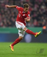 Fussball DFB Pokal 2. Runde 16/17: FC Bayern Muenchen - FC Augsburg