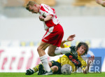 FUSSBALL 1. Bundesliga: Koeln - BVB, Zweikampf