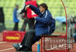 FUSSBALL 1. Bundesliga 1860 Trainer Falko Gtz
