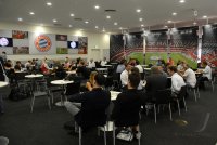Fussball 1. Bundesliga: Der neue Presseraum in dem die Pressekonferenz stattfindet