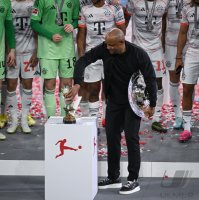 Fussball 1. Bundesliga 24/25: FC Bayern Muenchen 34. Deutschen Meisterschaft