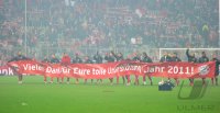 Fussball 1. Bundesliga, Saison 2011/2012: Das Team des  FC Bayern Muenchen sagt Danke!