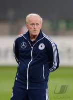 Fussball International  U 21 Laenderspiel: DFB Trainer  Ralf Peter (Deutschland)