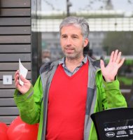 Oberbuergermeister Palmer nimmt die Radgarage am Tuebinger Hauptbahnhof in Betrieb