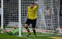 Fussball  1. Bundesliga  13/14: JUBEL Lukasz Piszczek (Borussia Dortmund)