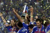 EURO 2000  Finale  Jubel bei der Siegerehrung