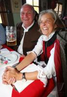 FUSSBALL 1. BUNDESLIGA: Bayern besucht das Oktoberfest